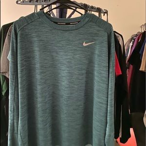 Nike Dri-Fit Long sleeve T-shirt